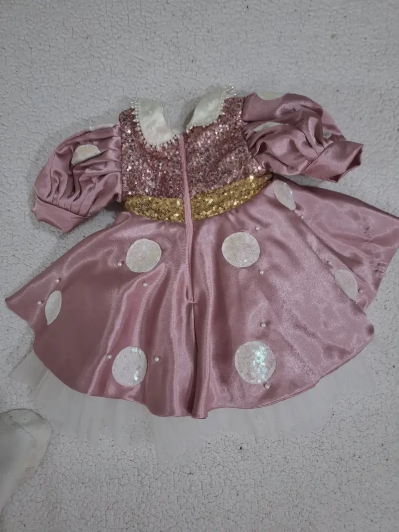 Vestido Minnie Mouse para niña con lazo brillant - 2