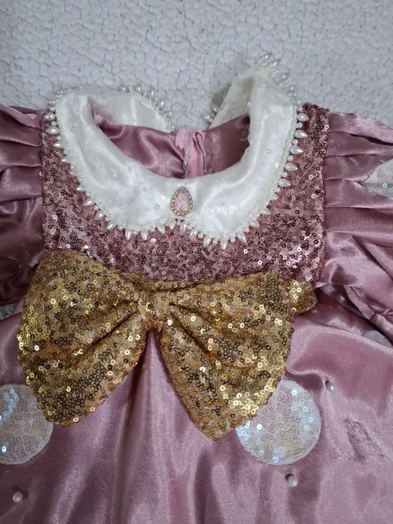 Vestido Minnie Mouse para niña con lazo brillant - 3