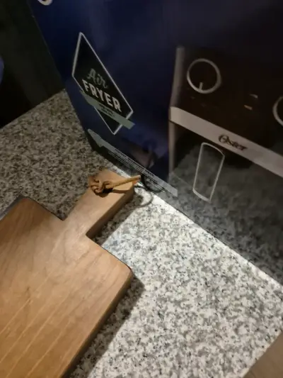 Tabla de cortar de madera nueva - miniatura 3