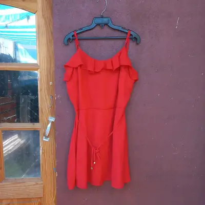 Vestido de encaje negro elegante para mujer - miniatura 2