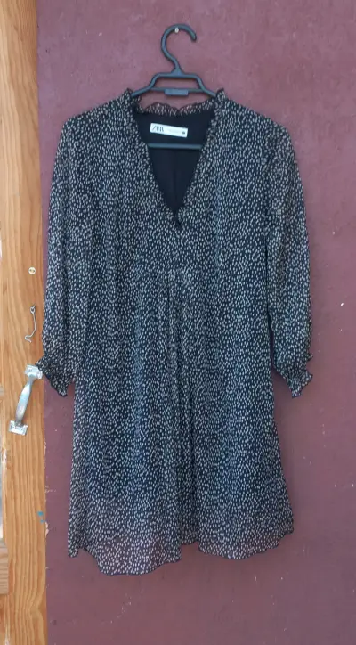 Vestido de encaje negro elegante para mujer - miniatura 6