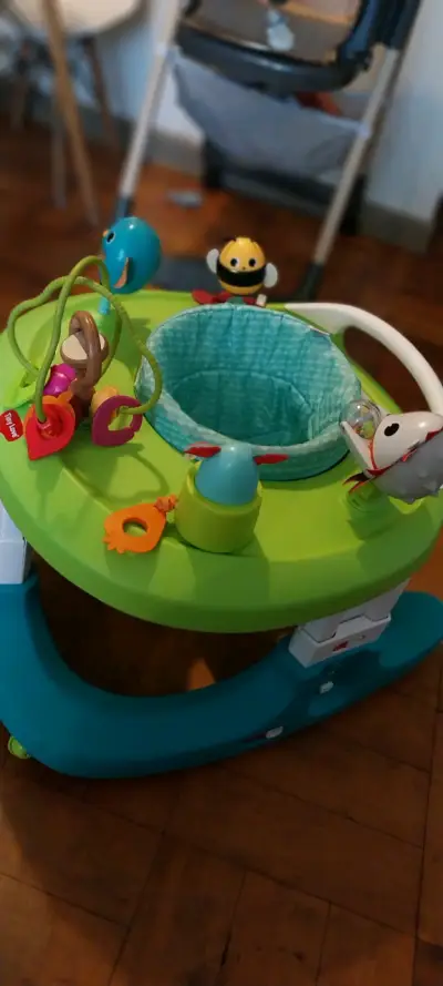 Centro de actividades para bebé con juguetes interactivos - miniatura 2
