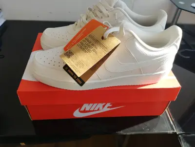 Zapatillas Nike Originales Nuevas Talla 12 US - miniatura 1