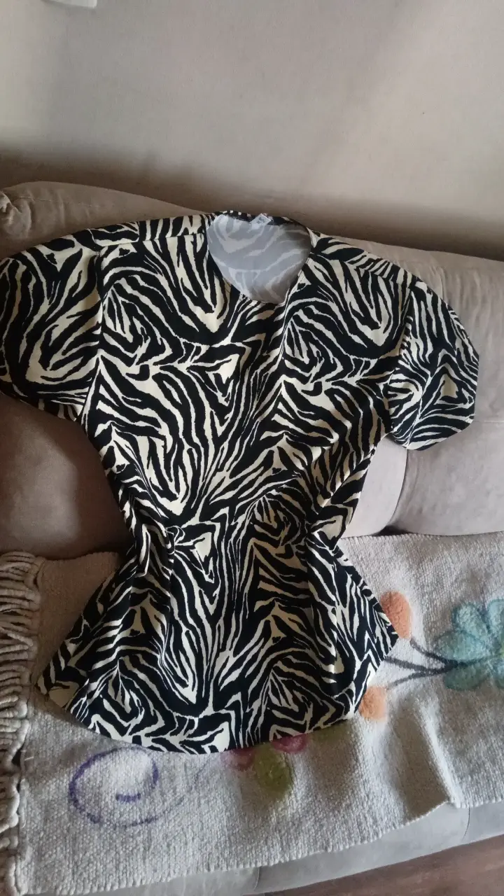 Vestido corto estampado cebra para mujer - 2