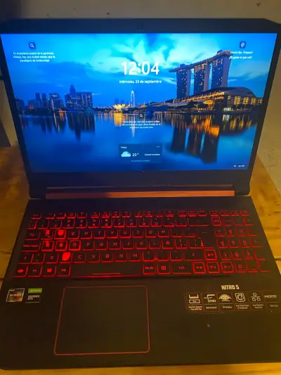 Laptop Acer Nitro 5 con Teclado Retroiluminado - miniatura 1