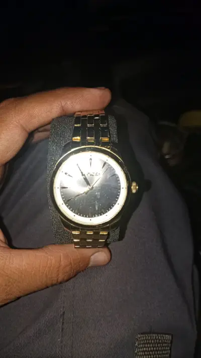 Reloj Invicta Angel dorado para mujer - miniatura 2