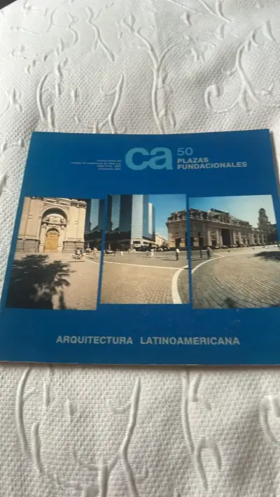 Libro Arquitectura Latinoamericana 50 Plazas Fundacionales - miniatura 1