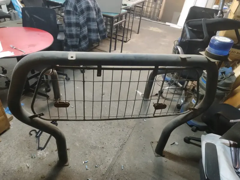 Barras antivuelco para camioneta en buen estado - 2