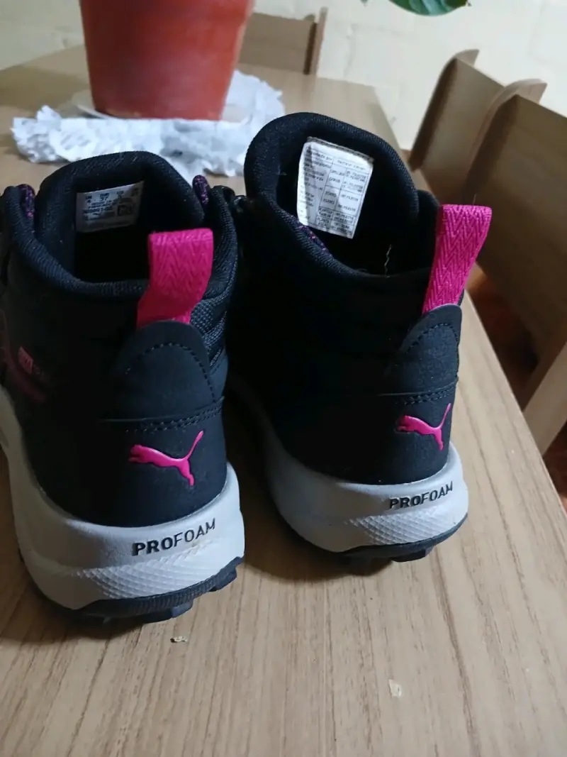 Zapatillas de trekking Puma Trail negras y rosadas - 3