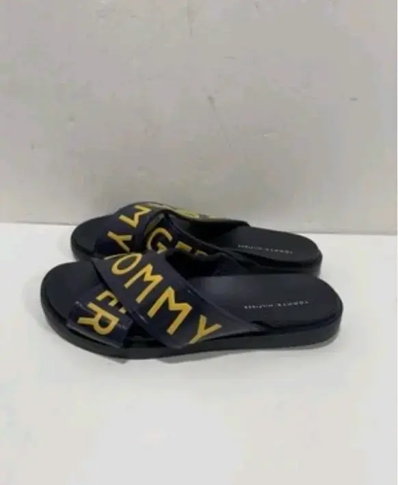 Sandalias Tommy Hilfiger azul con letras amarillas - 2
