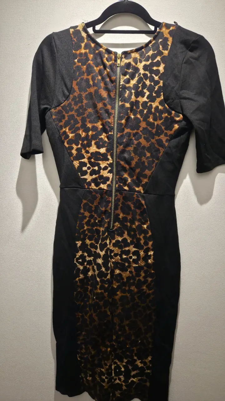 Vestido ajustado con estampado animal print - 3