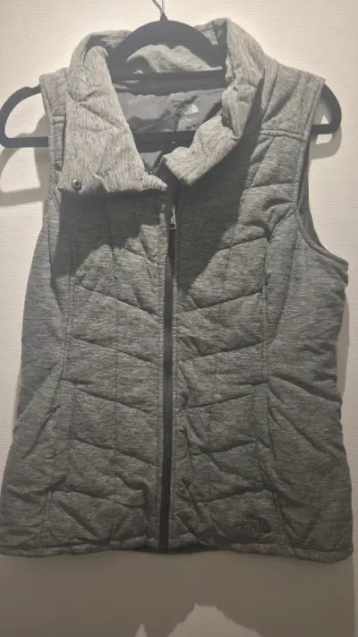 Chaleco sin mangas gris The North Face - miniatura 1