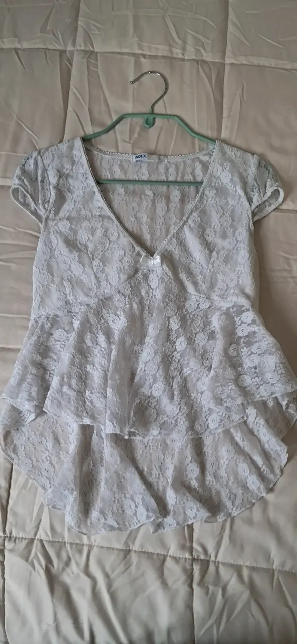 Blusa de encaje blanca Index con volantes - 1