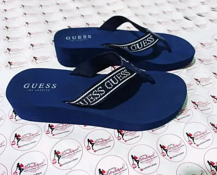 Sandalias de plataforma Guess azul marino - 2
