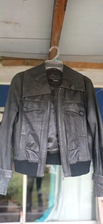 Chaqueta de cuero gris Heine para mujer - miniatura 3