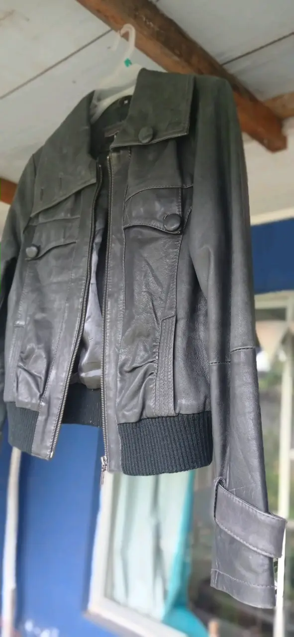 Chaqueta de cuero gris Heine para mujer - 4