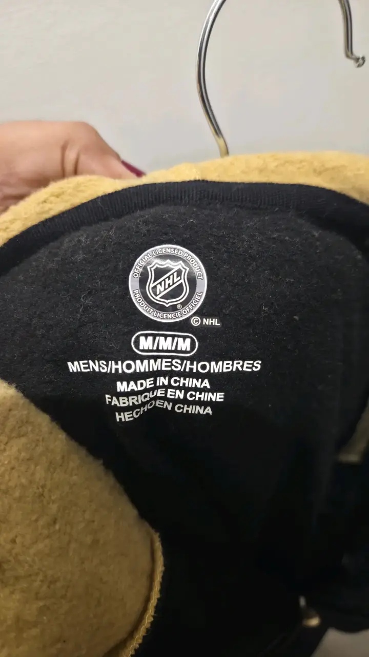 Polerón con capucha NHL negro y dorado - 3
