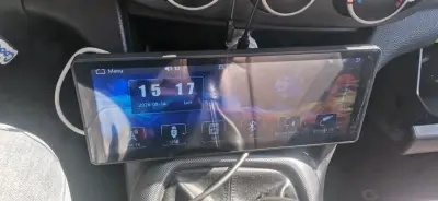 Pantalla táctil para auto con CarPlay y soporte - miniatura 2