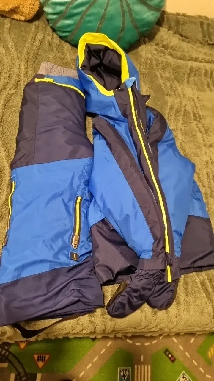 Traje de nieve infantil azul con capucha - 1