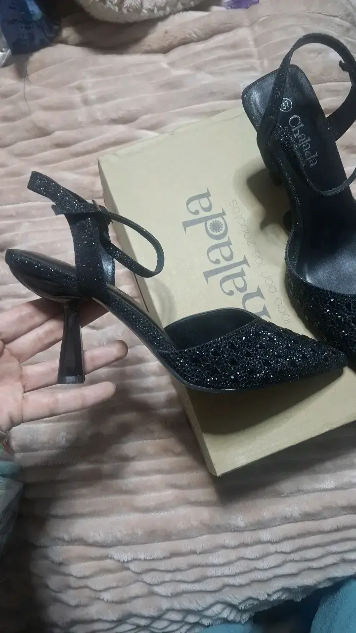 Zapatos de tacón negro con brillo Chaleda - 2