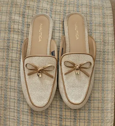 Mocasines de mujer Nautica beige con lazo - miniatura 1
