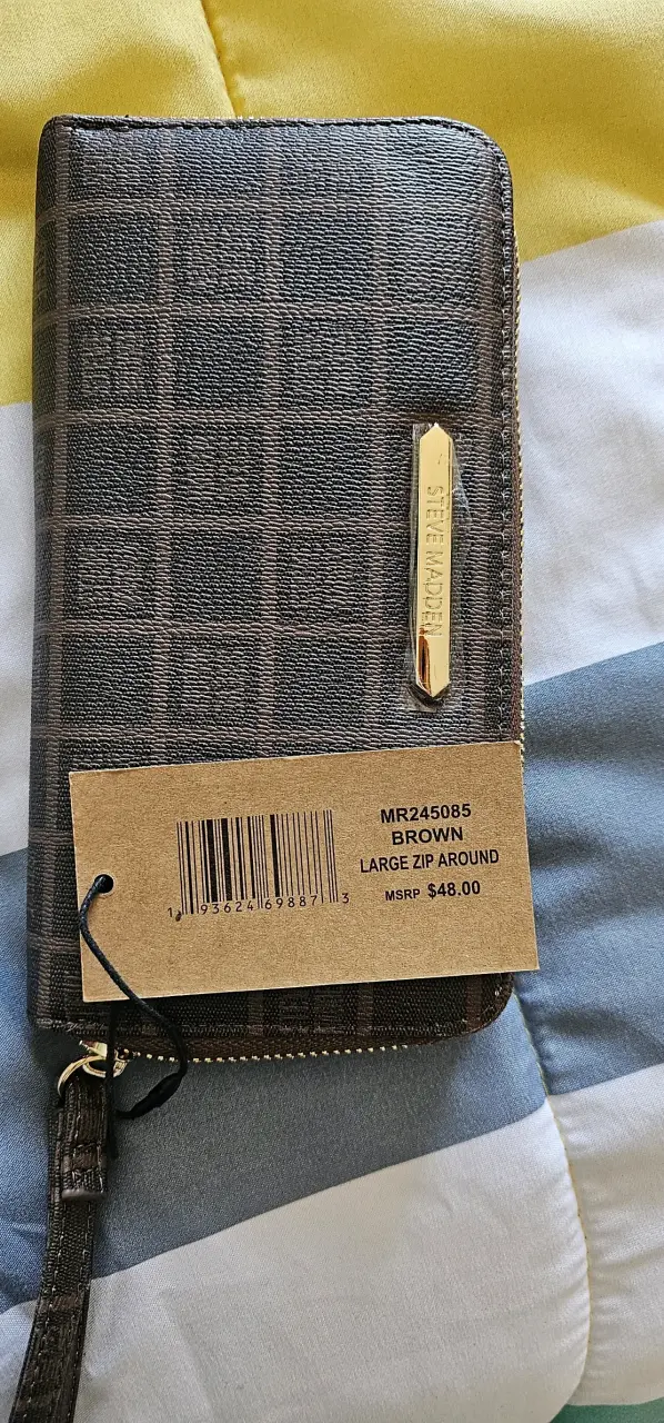Billetera Steve Madden Marrón con Cierre Grande - 1