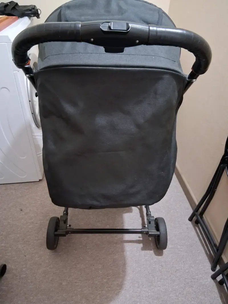 Coche de bebé Infanti plegable negro - 3