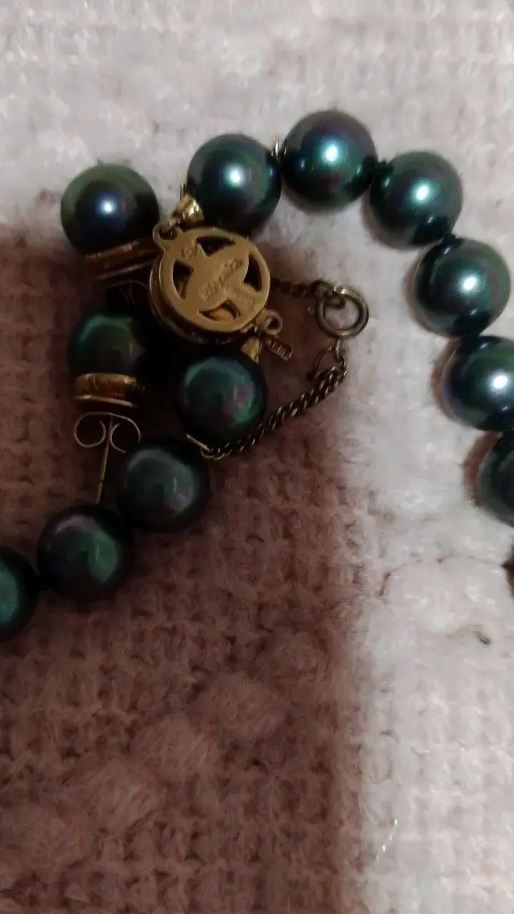 Conjunto de collar y aros de perlas negras verdes - 3