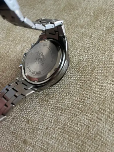 Reloj Casio Edifice con Pulsera de Acero Inoxidable - miniatura 3