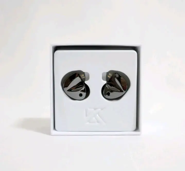 Auriculares In-Ear KZ D-Fi con diseño ergonómico - 2
