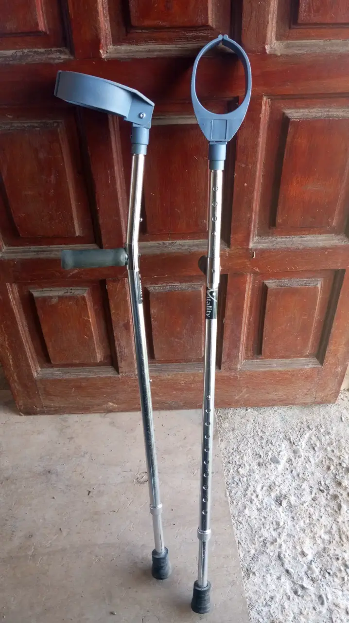 Muletas ajustables de aluminio Vitality