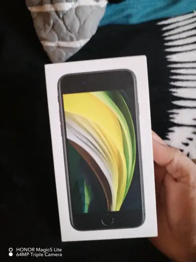 iPhone SE 64GB Negro - miniatura 3