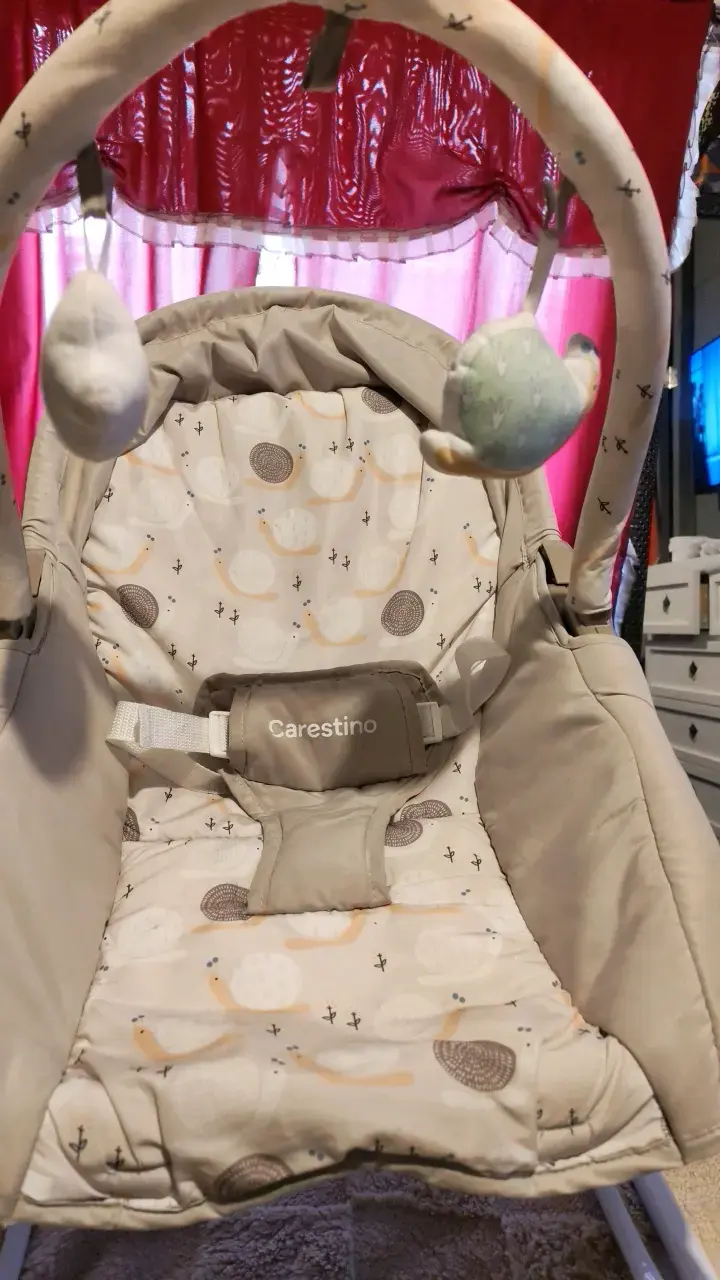 Silla mecedora para bebé Carestino beige - 3