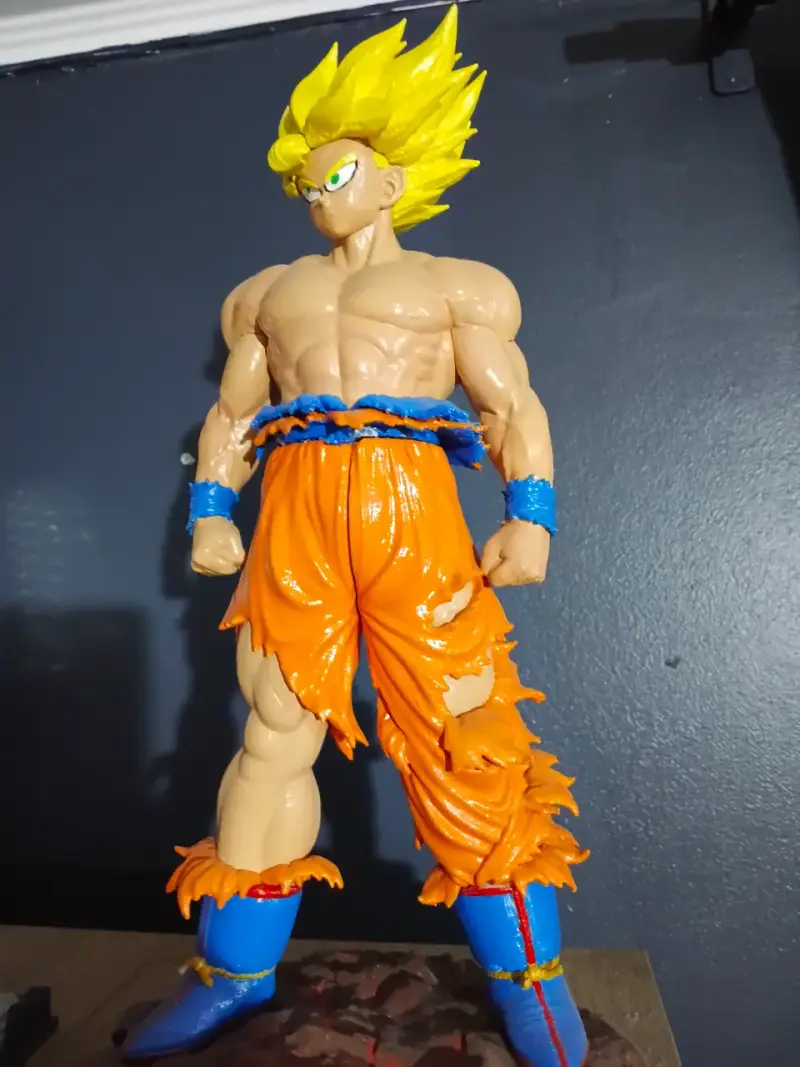 Figura de acción Super Saiyan Goku