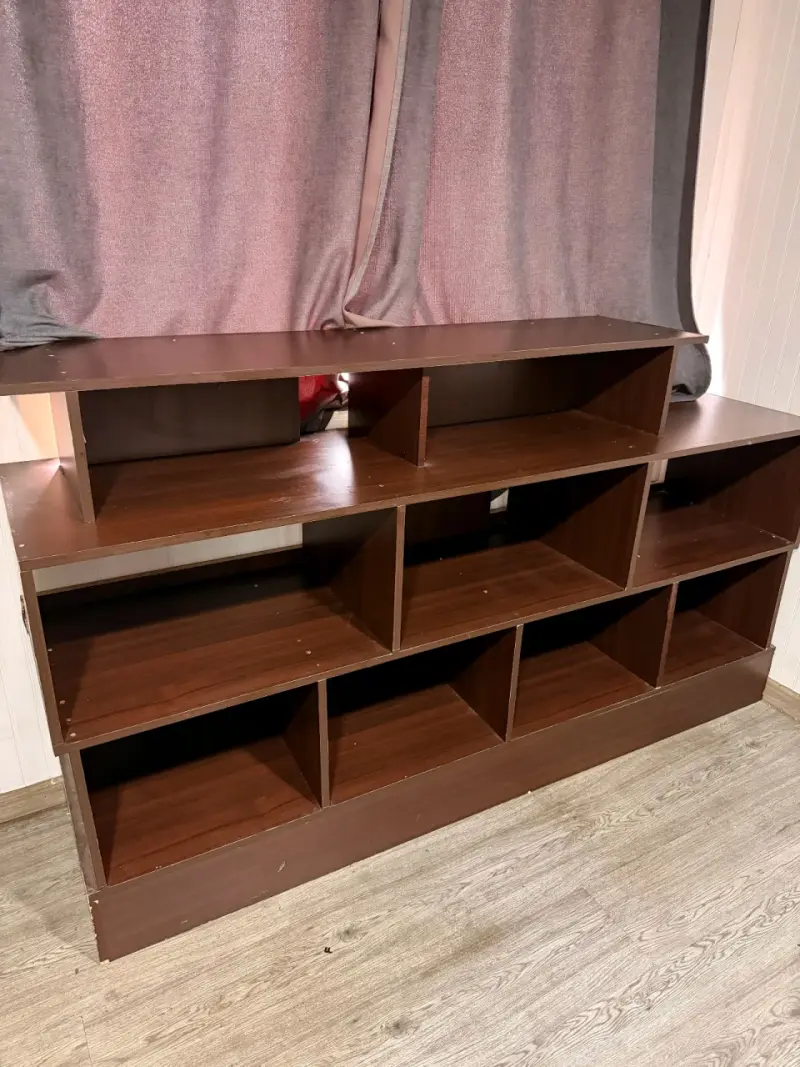 Estante de madera para sala con múltiples compartimentos - 3
