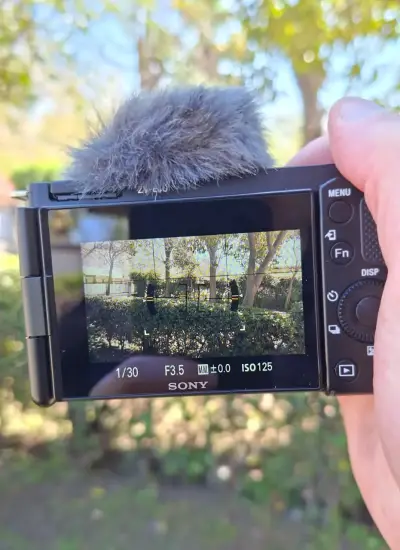 Cámara Sony ZV-E10 + Accesorios - miniatura 4