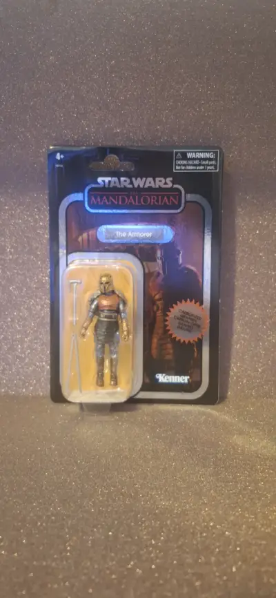 Figura de acción Star Wars The Mandalorian The Armorer - miniatura 1