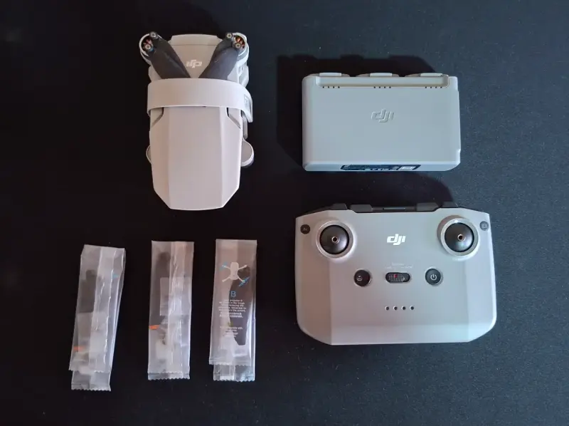 Drone DJI Mini 4K Fly More Combo - 3