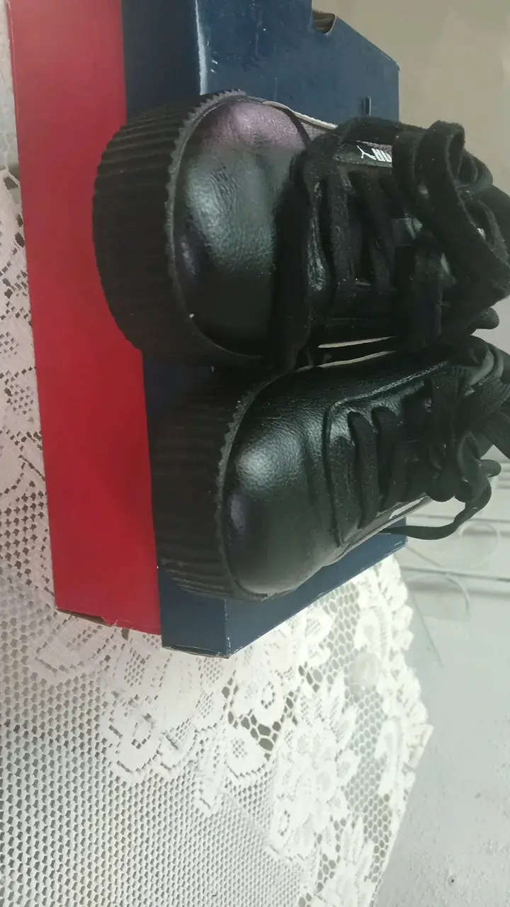 Zapatillas negras Puma para mujer - 2