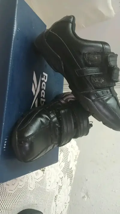 Zapatillas deportivas negras Reebok para hombre - miniatura 1