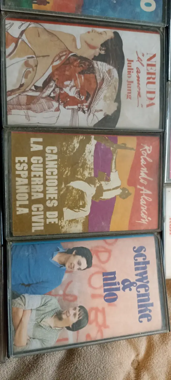 Colección de cassettes de música variada - 3