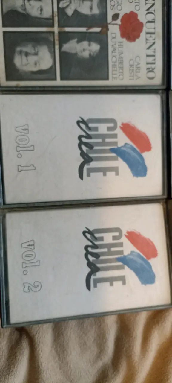 Colección de cassettes de música variada - 4
