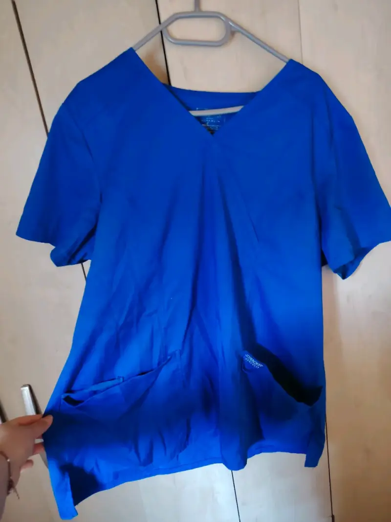 Uniformes clínicos azul rey XL y XXL - 2