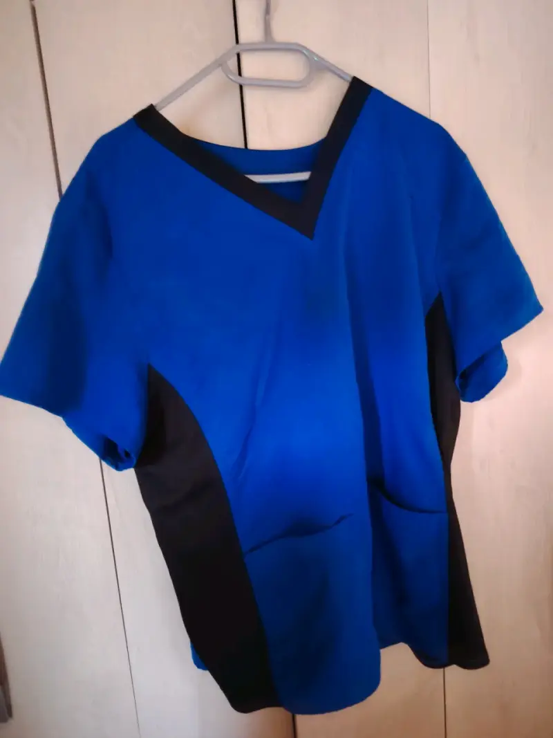 Uniformes clínicos azul rey XL y XXL - 3
