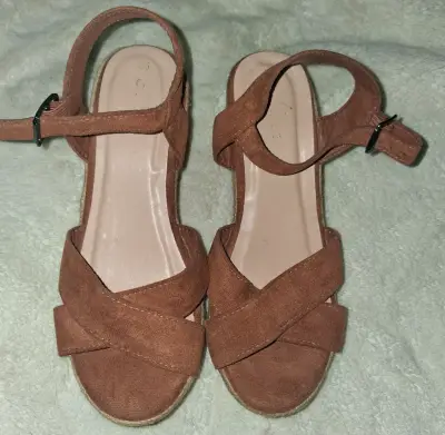 Sandalias de Plataforma Marrón Talla 35 - miniatura 2