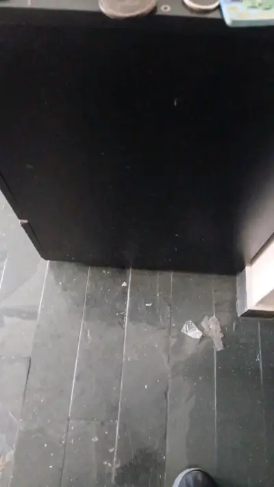 Cajonera de Madera Negra con Tres Cajones - miniatura 2
