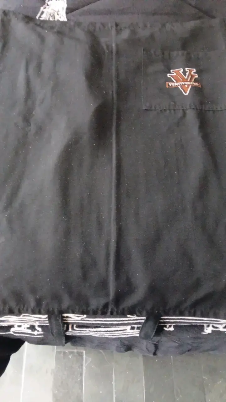 Mandril negra con logo Ventinquiattro