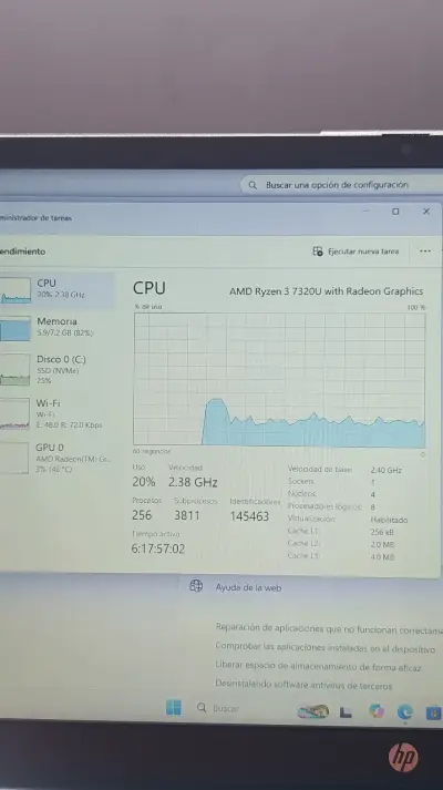 Laptop HP 15.6 pulgadas Ryzen 3 8GB RAM - miniatura 4