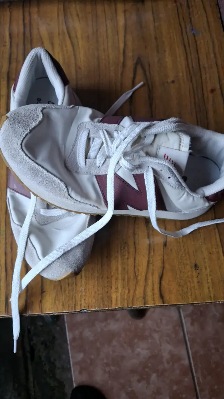 Zapatillas deportivas New Balance blancas y burdeos - 2