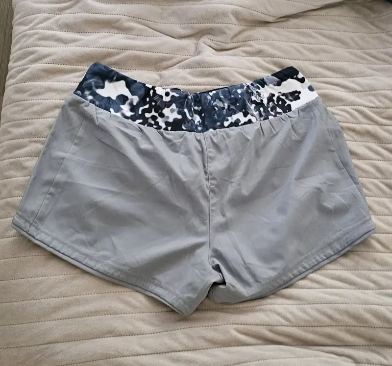 Shorts deportivos grises Adidas Climalite - 2